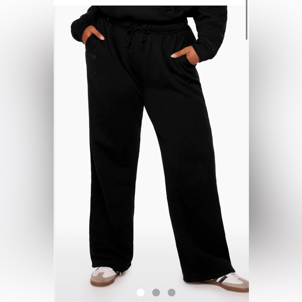 SET Active Wide Leg Sweatpants Size Small